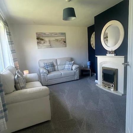 Campbells Retreat Villa Seahouses Exterior photo